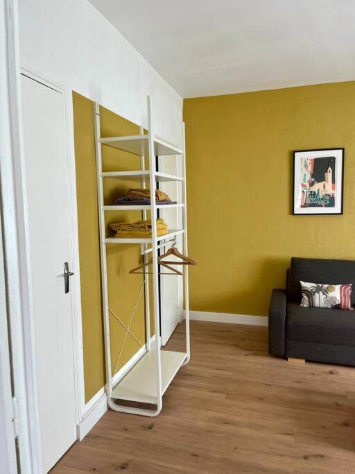 Appartement Hyper Centre Climatise Salon-de-Provence Exterior photo